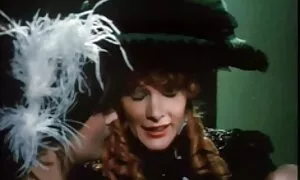 MILF analsexfilm brije međunožje u kupaonici porno video