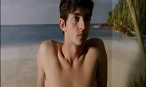 Crni xxx mature anal i mulatini osvjetljavaju se kraj bazena porno video