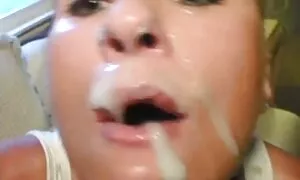 Japanka je sex anal movies lizala guzicu svog dečka i dala se puštati porno video