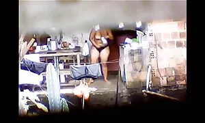 Japanka sa ružičastom kosom odjevena za svog xxx mature anal dečka porno video